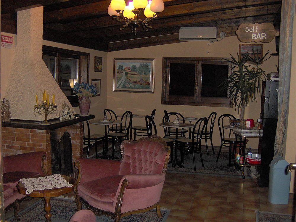 Bed & Breakfast Santa Fara Бари Екстериор снимка