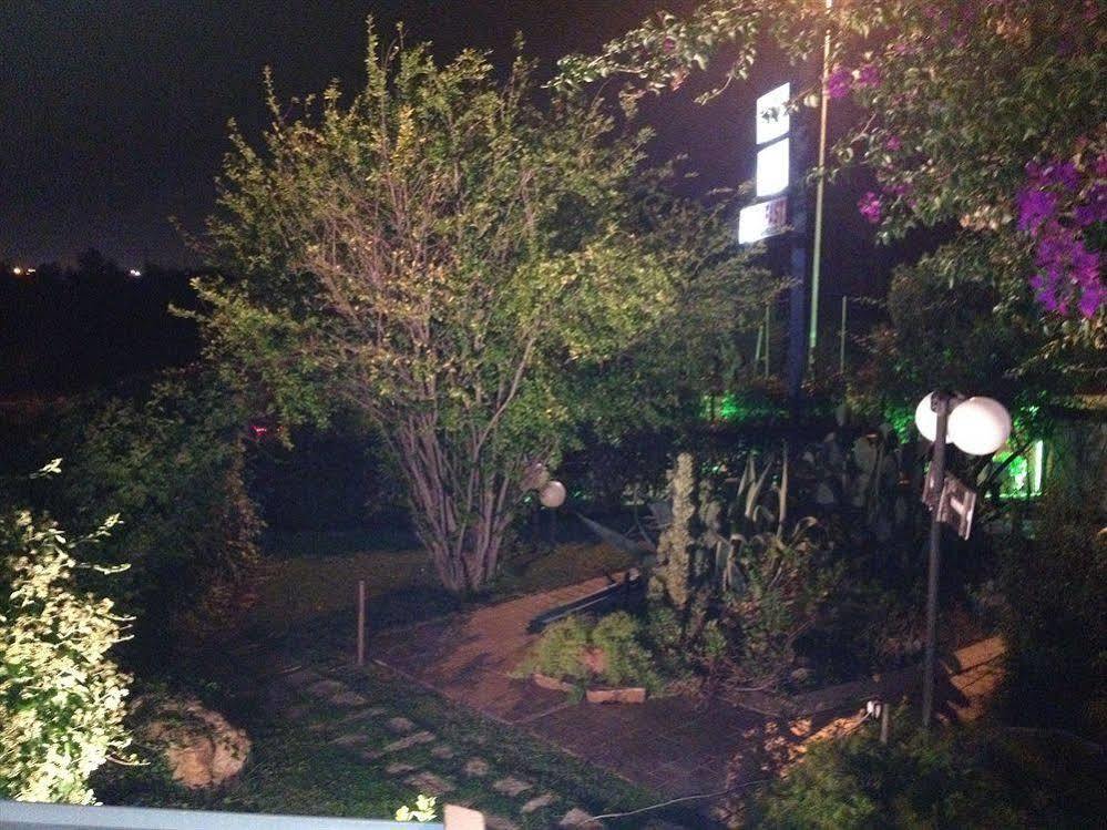 Bed & Breakfast Santa Fara Бари Екстериор снимка