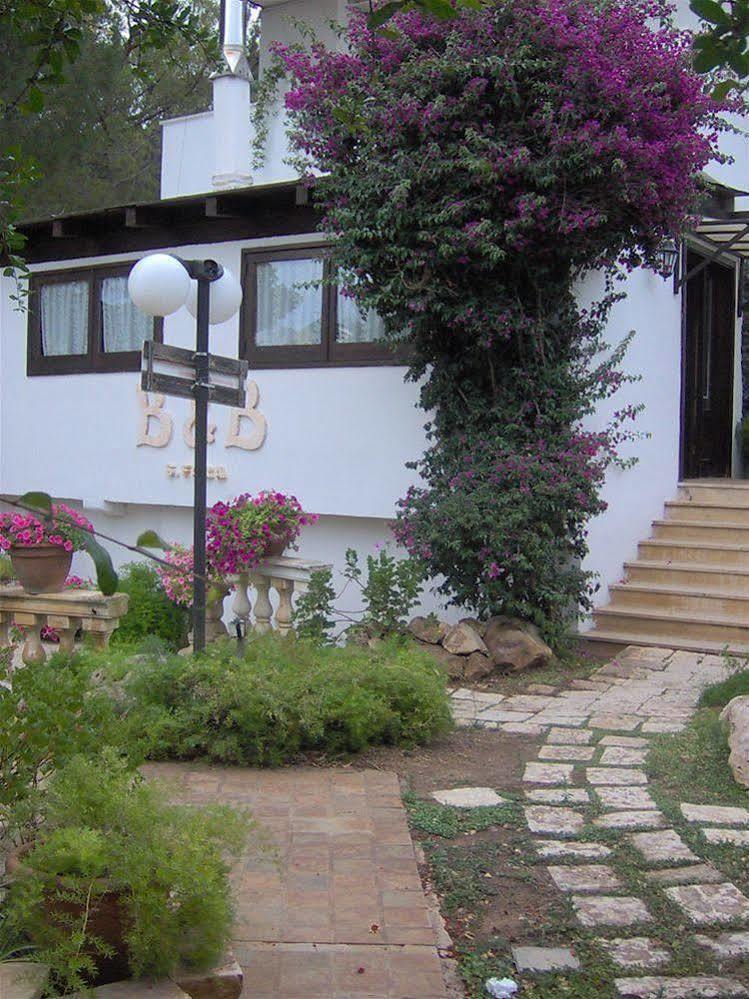Bed & Breakfast Santa Fara Бари Екстериор снимка